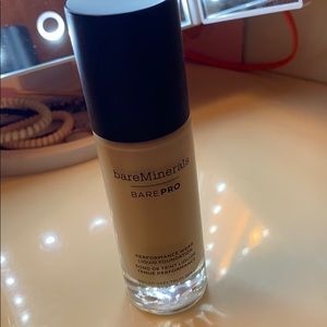 Bare minerals liquid foundation